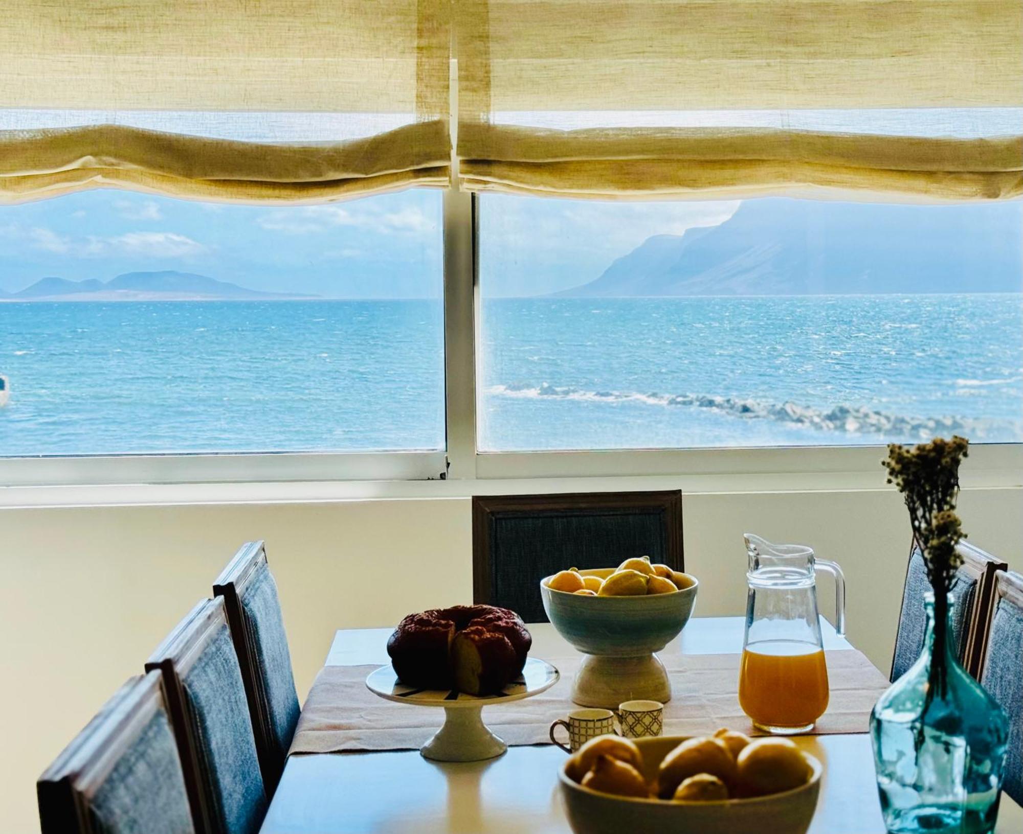 Canaryislandshost I Marino Famara Kültér fotó